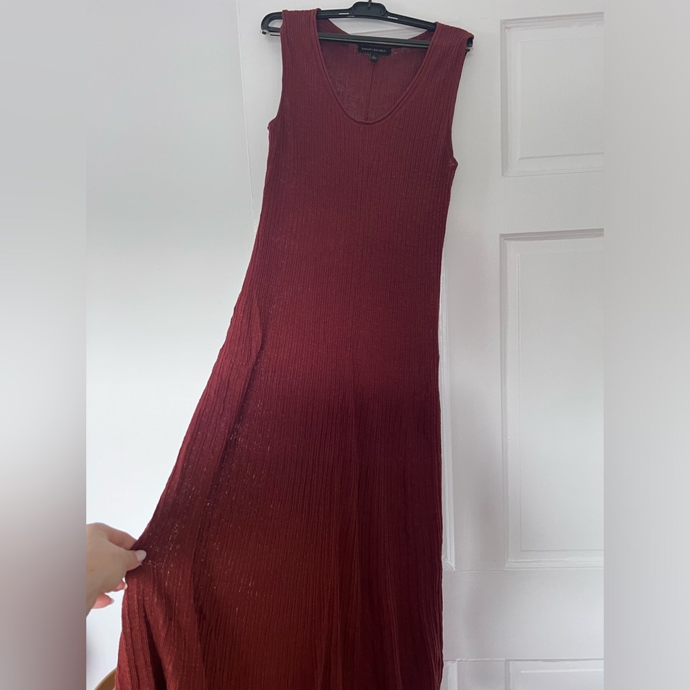 Linen blend, banana republic sleeveless sweater dress, size Small
